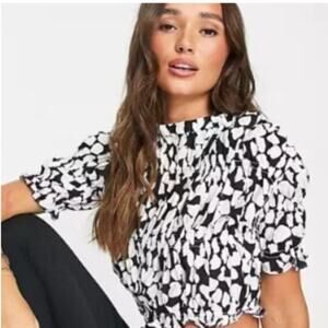 NWOT, ASOS • Cropped Black Floral Blouse, Size XS